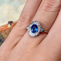Sapphire and diamond ring in platinum and gold