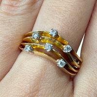 Vintage 18 carat gold ring with diamonds