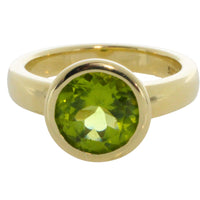 14 carat gold peridot ring