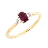 Ruby and diamond ring in 18 carat gold