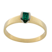 Emerald ring in 14 carat gold