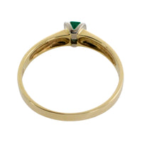Emerald ring in 14 carat gold