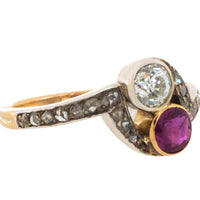 Ruby and diamond Toi et Moi ring