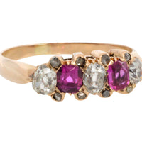 Antieke ring met robijnen en Oud-Europees geslepen diamanten