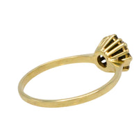 Vintage diamond cluster ring in 14 carat gold