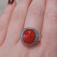 18 karaats witgouden cabochon ring met diamanten