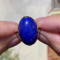 Cabochon lapiz ring in 14 carat gold