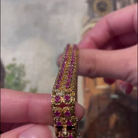 18 karaat gouden armband met robijnen