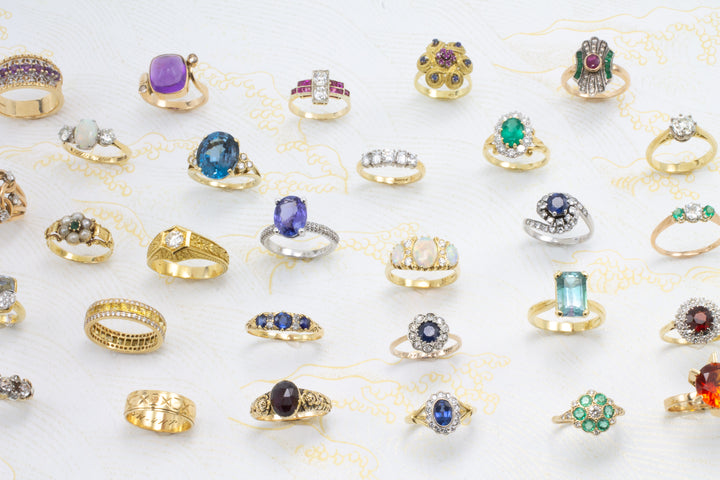 Antique or vintage jewelry: which is which?