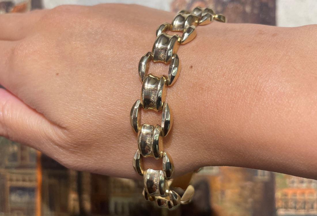 Vintage link bracelet in 14 carat gold-Bracelets-The Antique Ring Shop