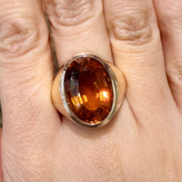 Oval Citrine ring in 14 carat gold