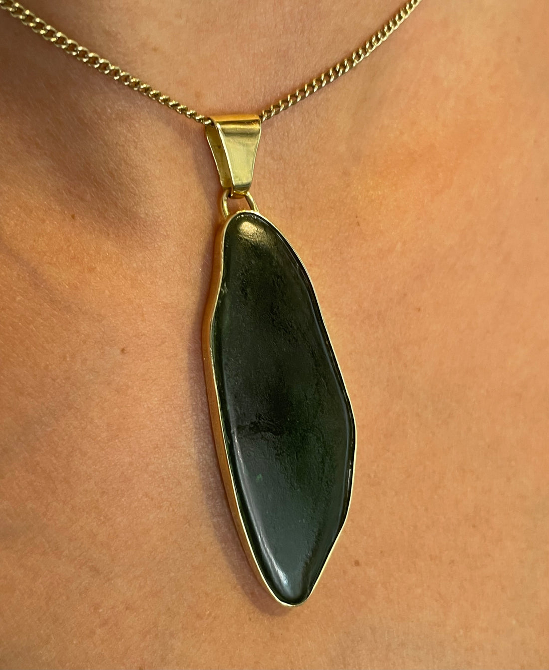 Vintage jade pendant in 14 carat gold-Pendants-The Antique Ring Shop