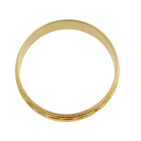 Vintage 18 carat gold band with motif