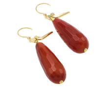 Carnelian pendant earrings in 14 carat gold