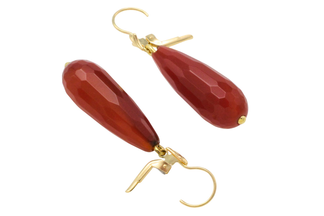 Carnelian pendant earrings in 14 carat gold