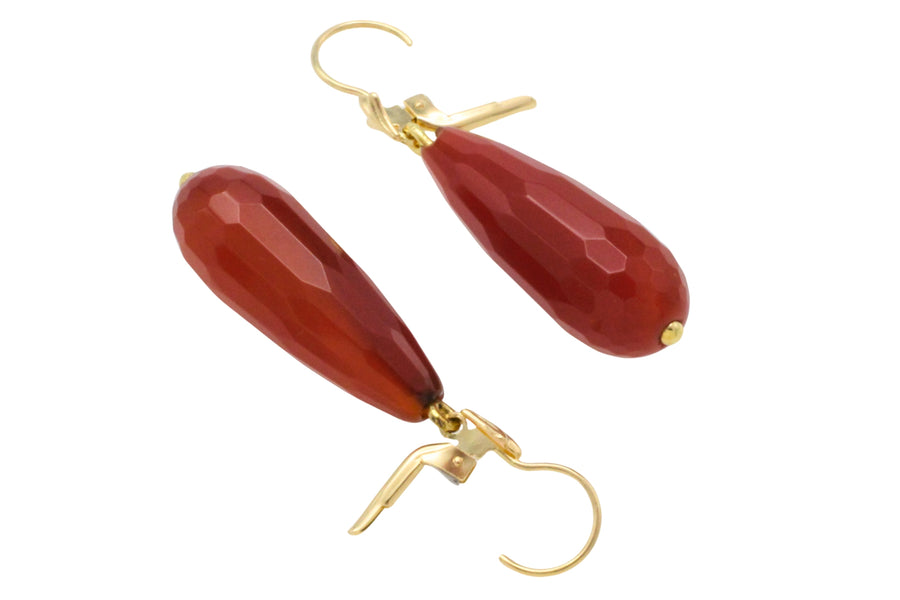 Carnelian pendant earrings in 14 carat gold