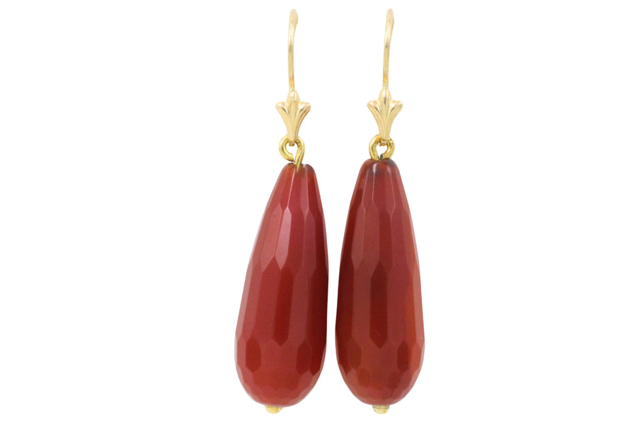 Carnelian pendant earrings in 14 carat gold