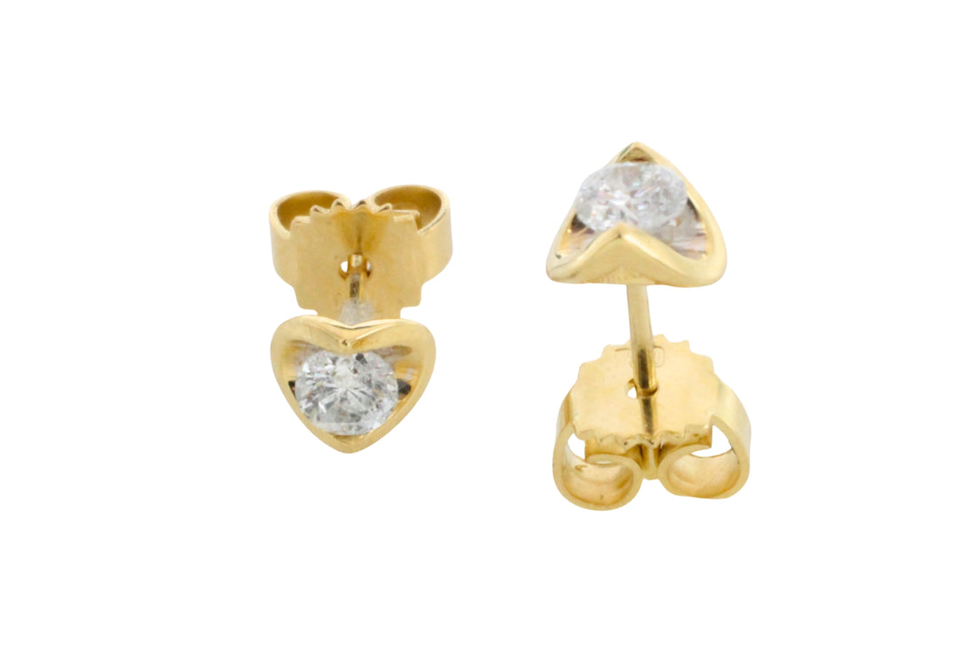 Diamond studs in 18 carat gold