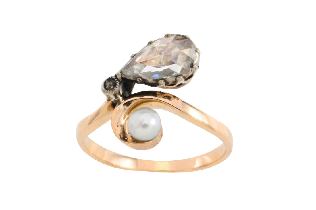 Rose diamond and pearl ring in 14 carat gold and silver