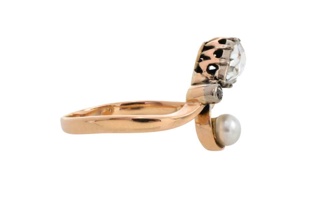 Rose diamond and pearl ring in 14 carat gold and silver