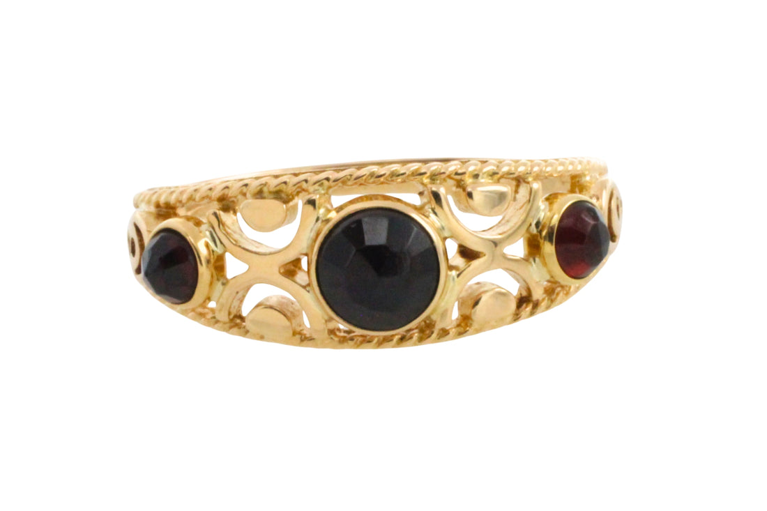 Garnet filigree ring in 14 carat gold-Vintage Rings-The Antique Ring Shop