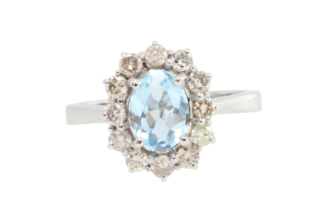 Aquamarine and diamond ring in white gold