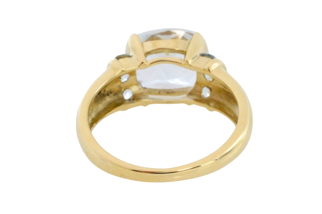 Vintage aquamarine ring in 14 carat gold-Vintage Rings-The Antique Ring Shop