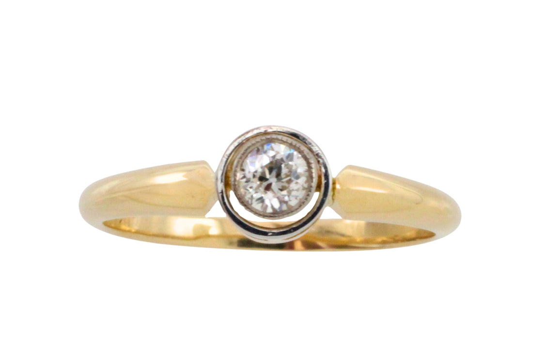 Old cut diamond solitaire ring