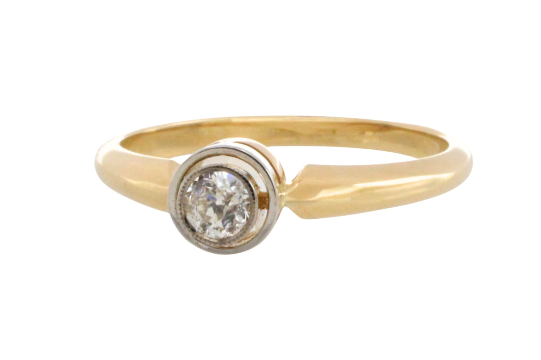 Old cut diamond solitaire ring