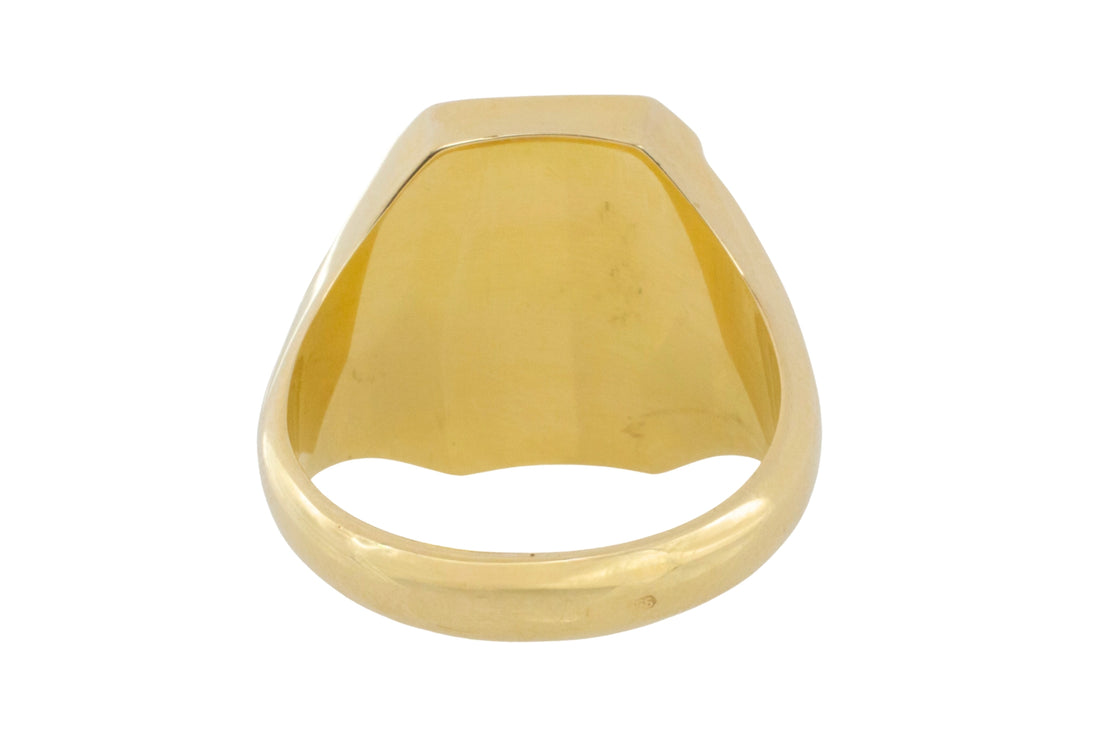 Onyx and agate signet ring in 14 carat gold