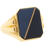 Onyx and agate signet ring in 14 carat gold