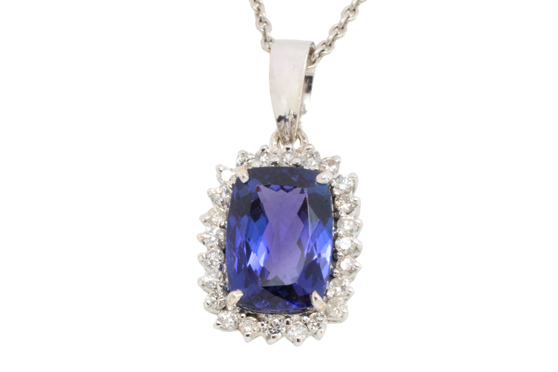 Tanzanite and diamond pendant in white gold