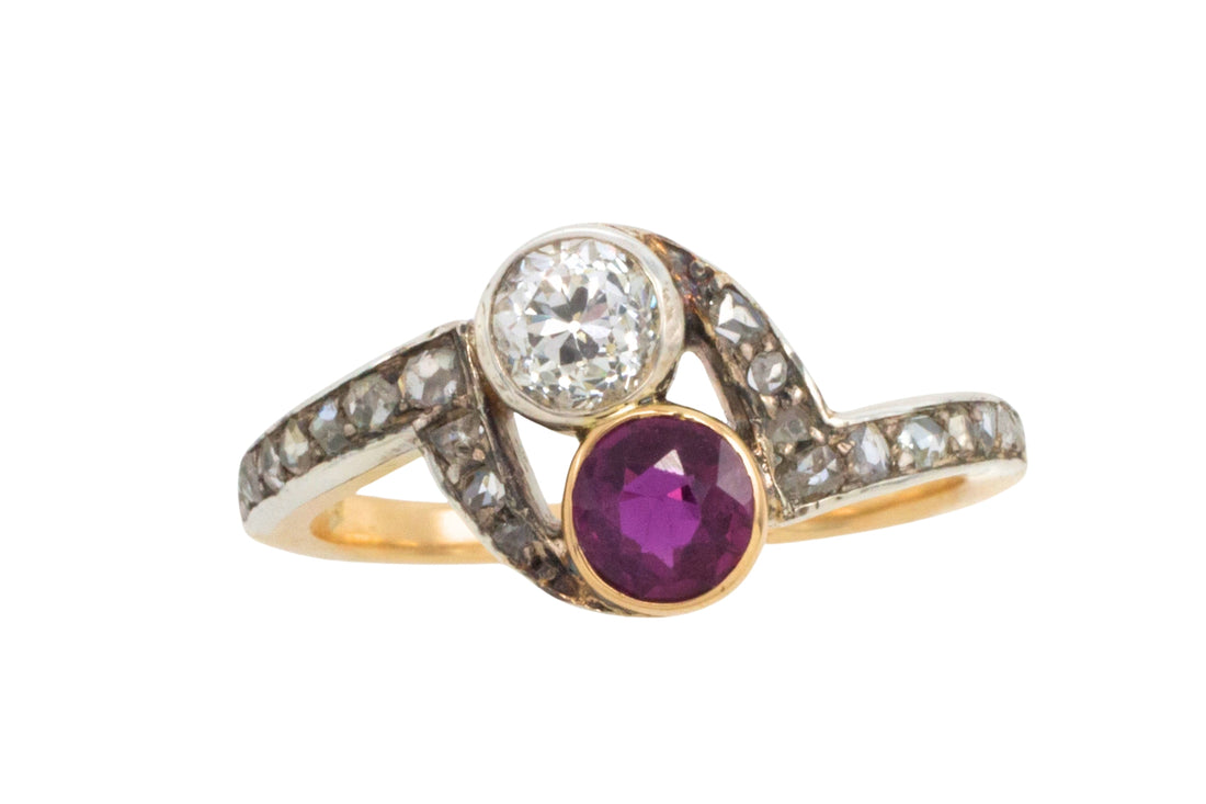 Ruby and diamond Toi et Moi ring