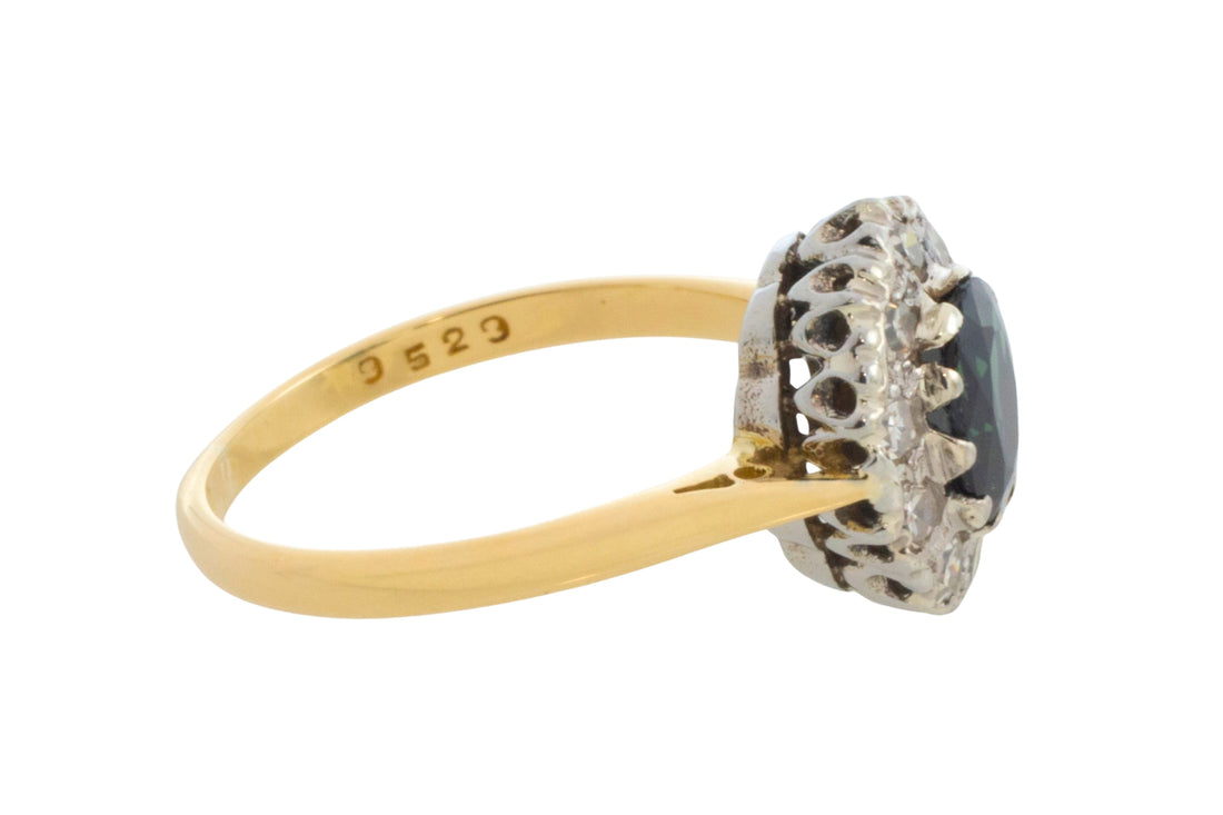 Vintage sapphire and diamond clsuter ring in 18 carat gold