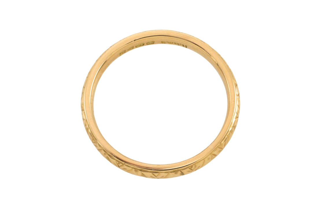 Vintage 18 carat gold band with motif-wedding rings-The Antique Ring Shop