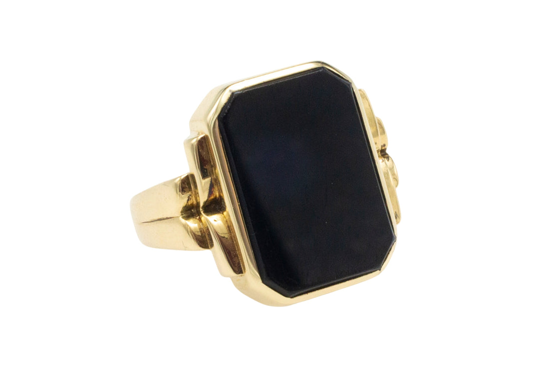 Vintage onyx signet ring