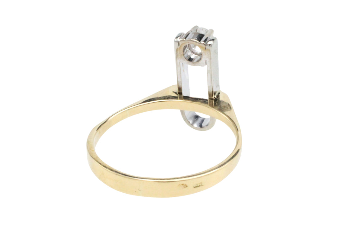 Diamond ring in yellow and white gold