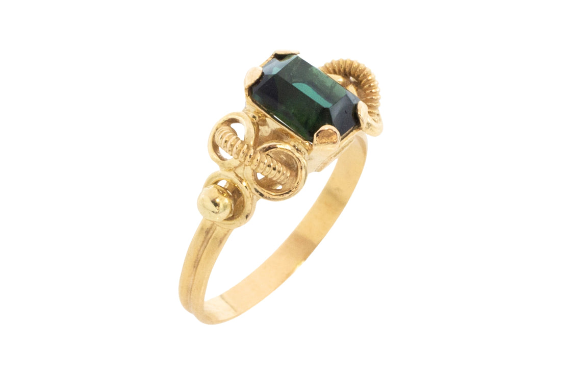 Ornate tourmaline ring in 18 carat gold