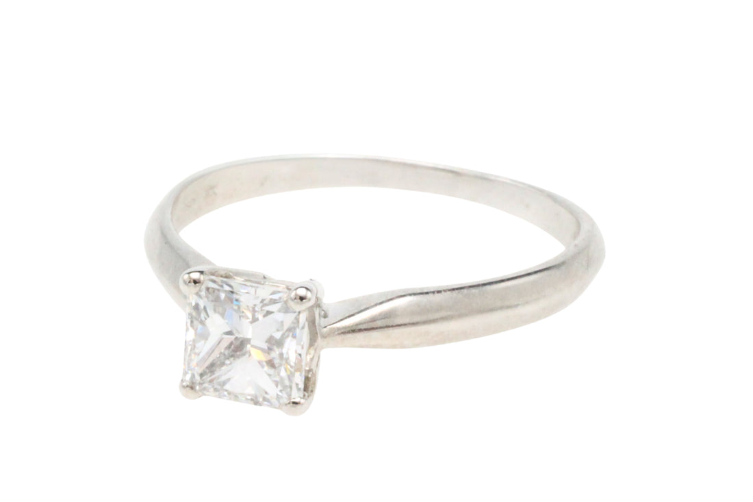 Princess cut diamond ring in white gold