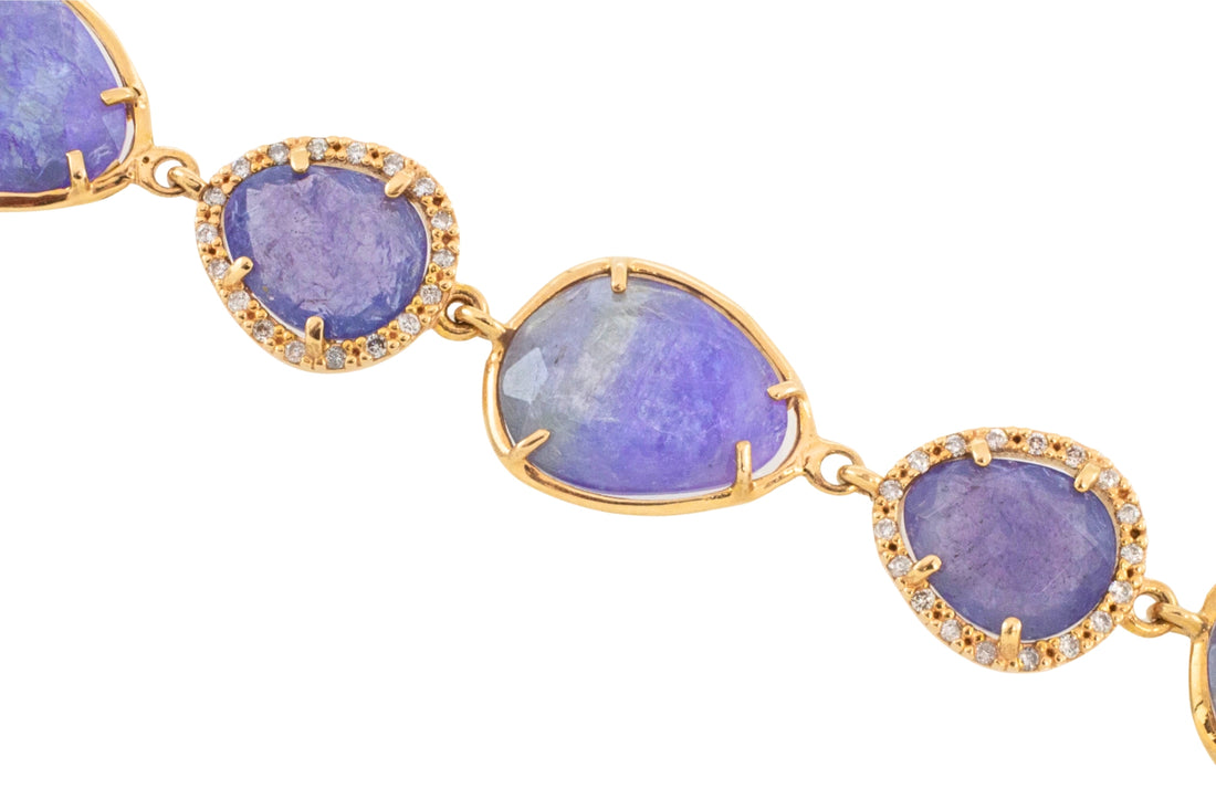 Tanzanite and diamond bracelet in 18 carat gold