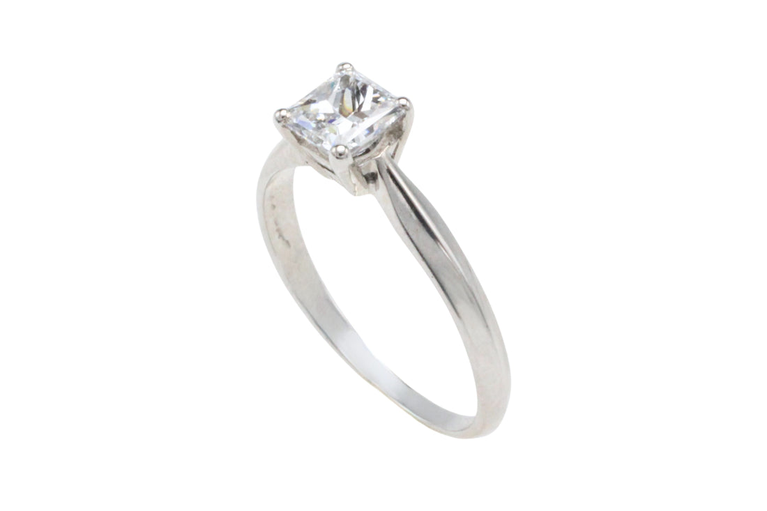 Princess cut diamond ring in white gold