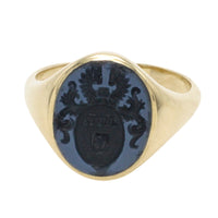 Vintage signet ring in 14 carat gold