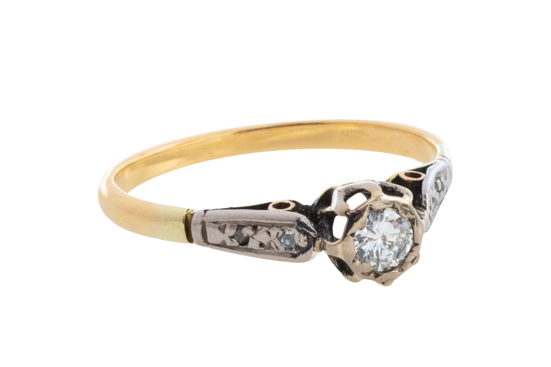 Vintage diamond ring in 18 carat gold
