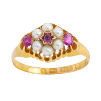 Ring met robijn en parel uit 1872