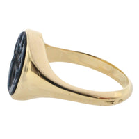 Vintage signet ring in 14 carat gold