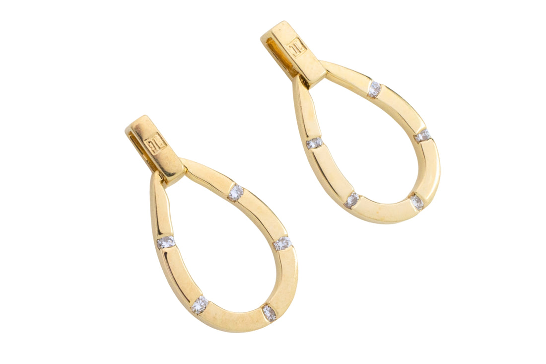 18 karaat gouden oorbellen met diamanten