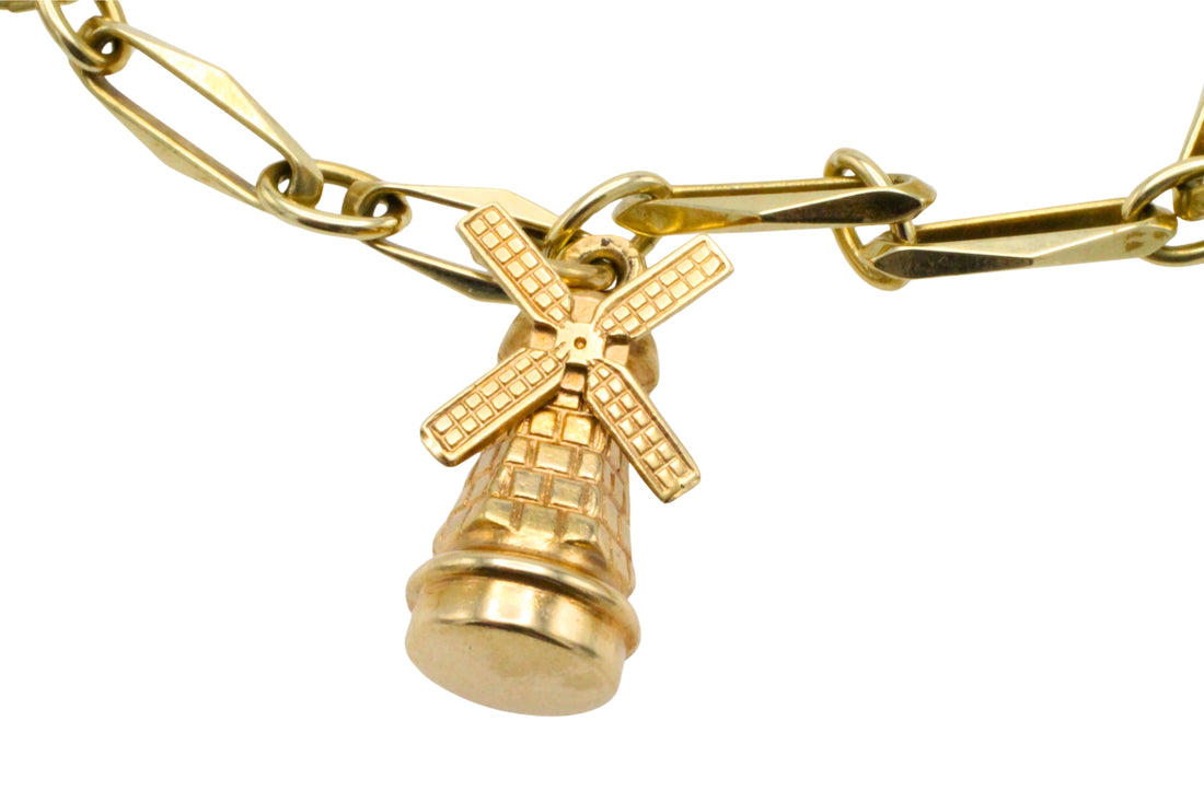 Vintage charm bracelet in 14 carat gold