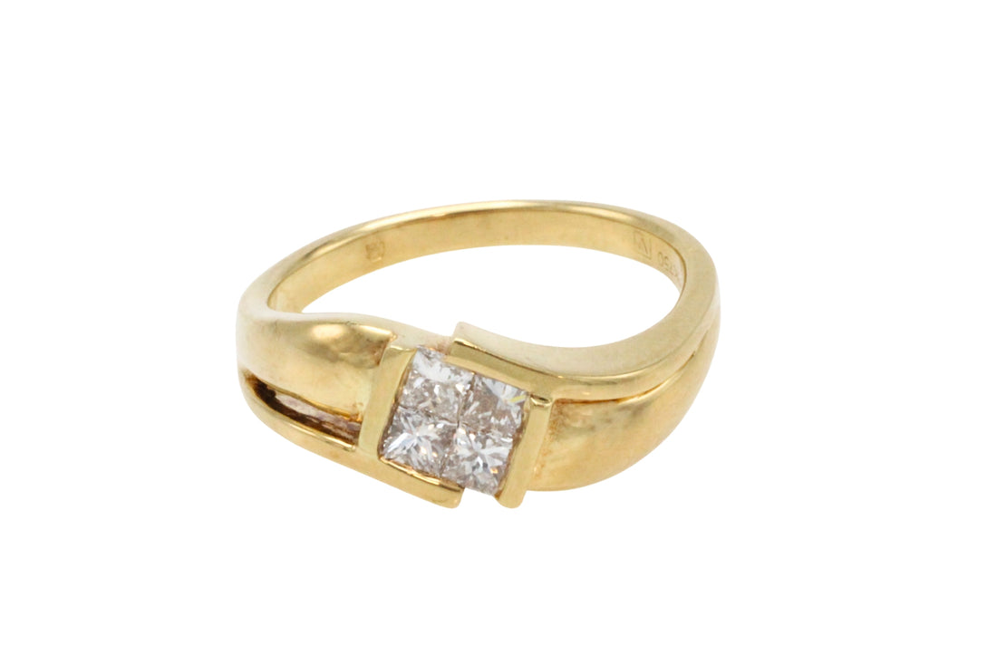 18 carat gold ring with princess cut diamonds