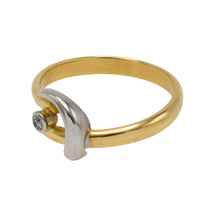 18 carat white and yellow gold diamond ring