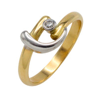 18 carat white and yellow gold diamond ring